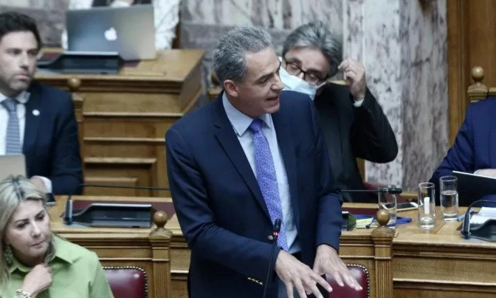 Συρίγος: Όταν τραγουδάς αντάρτικα σε ταβέρνες με παϊδάκια, δεν κάνεις αντίσταση